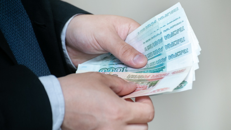 Руководитель счетной палаты Тюмени за прошлый год заработал 3,2 млн рублей